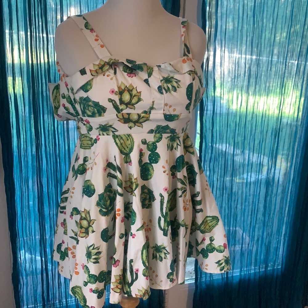 Pinup style cactus dress barely worn